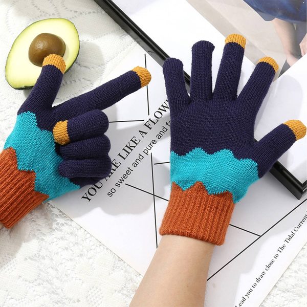 Winter Warm Knitted Touchscreen Gloves - Image 4