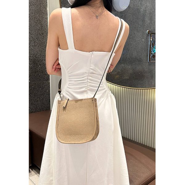 Genuine Leather Stylish and versatile cross-body bag - Image 4