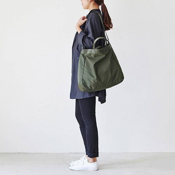 Nylon Portable Large Capacity Outdoor Fitness Tote Bag