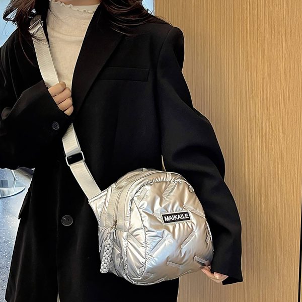 Comfortable Shell-Shaped Crossbody Bag - Image 8