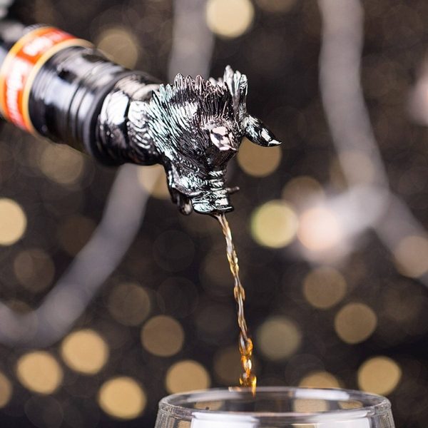 Alloy European style pig head wine dispenser - Image 8