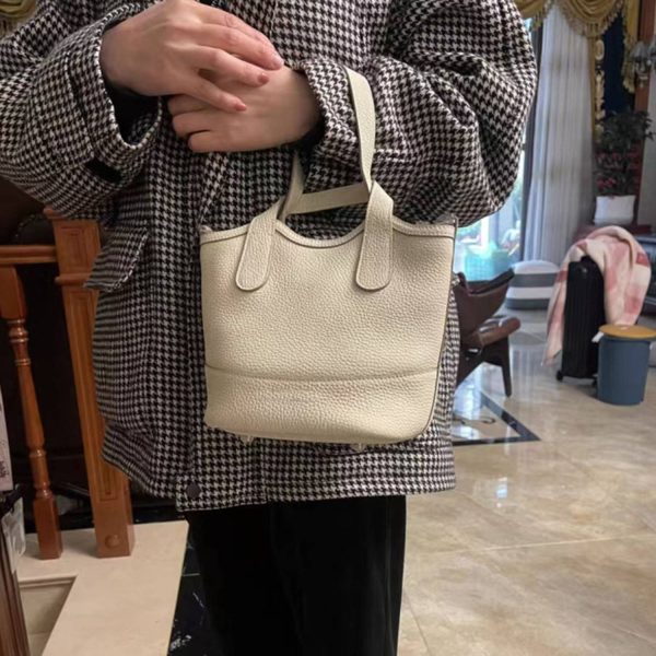 Large Capacity Genuine Leather Handbag Crossbody Bag - Image 5