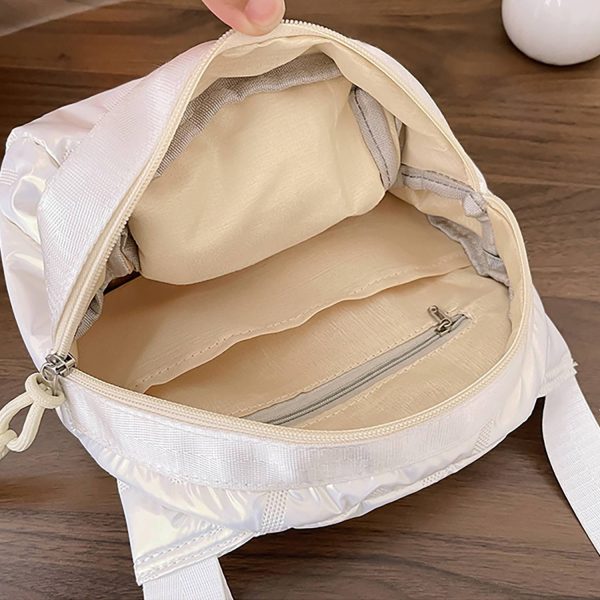 Comfortable Shell-Shaped Crossbody Bag - Image 5