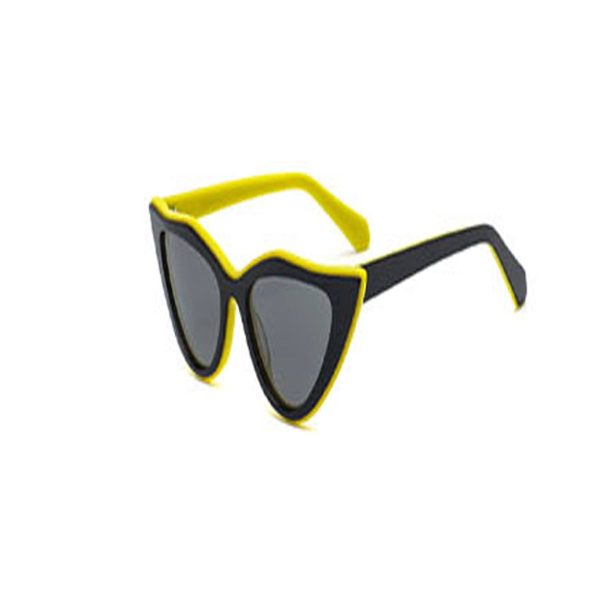 UV Protection Classic Sunglasses - Image 3