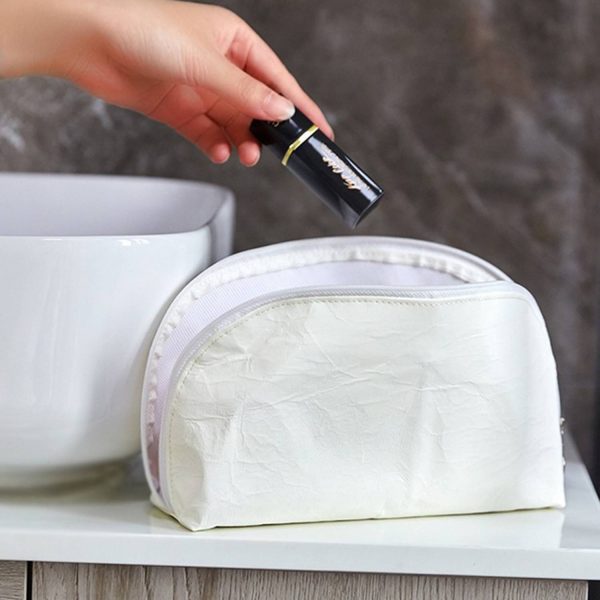 Tyvek cosmetic bag - Image 3