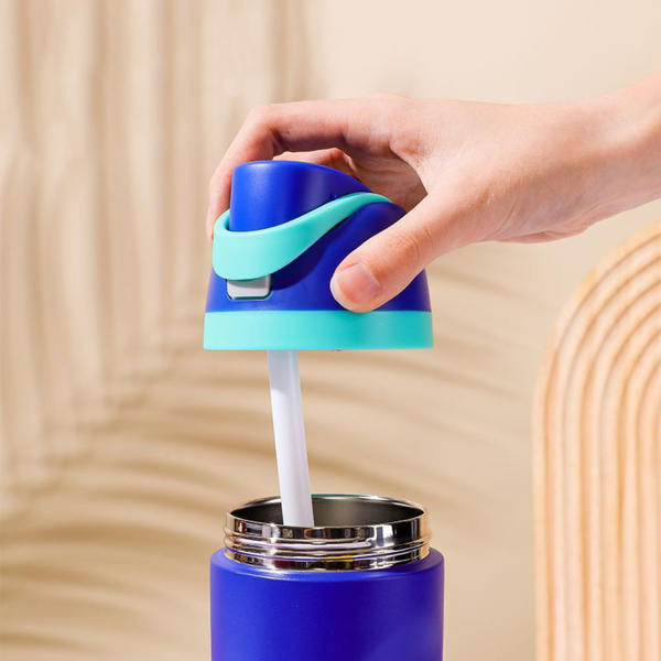 22Oz Insulated Stainless Steel Water Bottle - Image 4