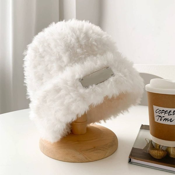 Warm knit pullover hat in winter - Image 2