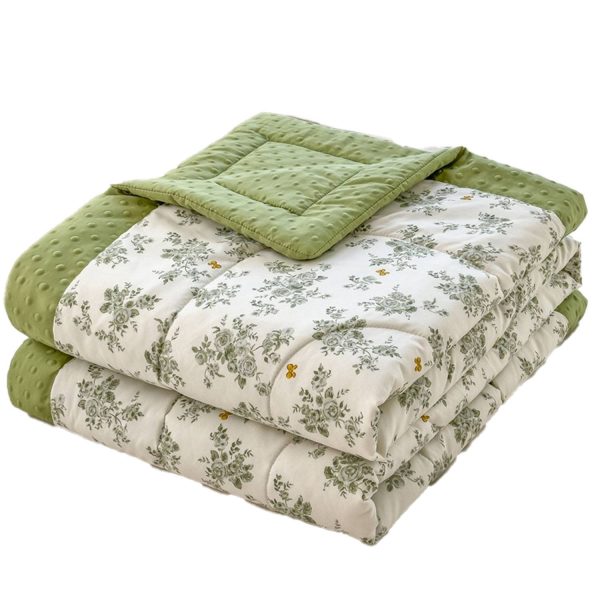 Soft Lightweight Cooling Blanket - Image 2