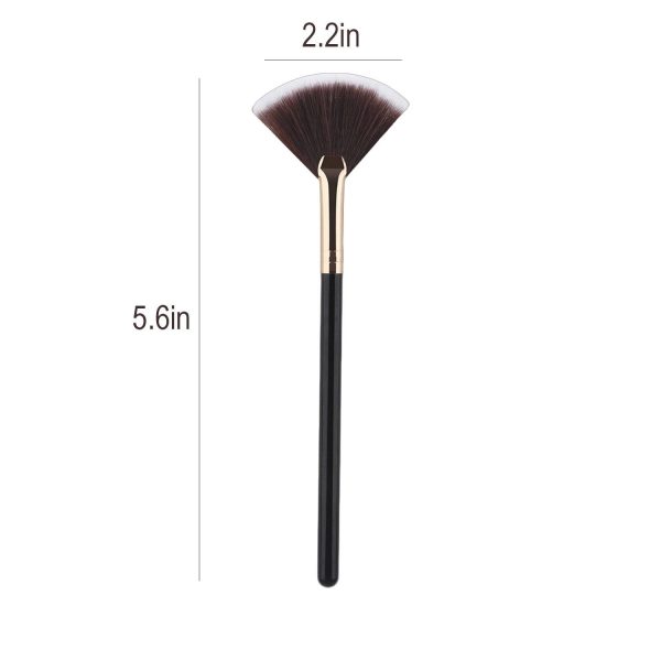 Fan Shaped Facial Cosmetics Brush - Image 5